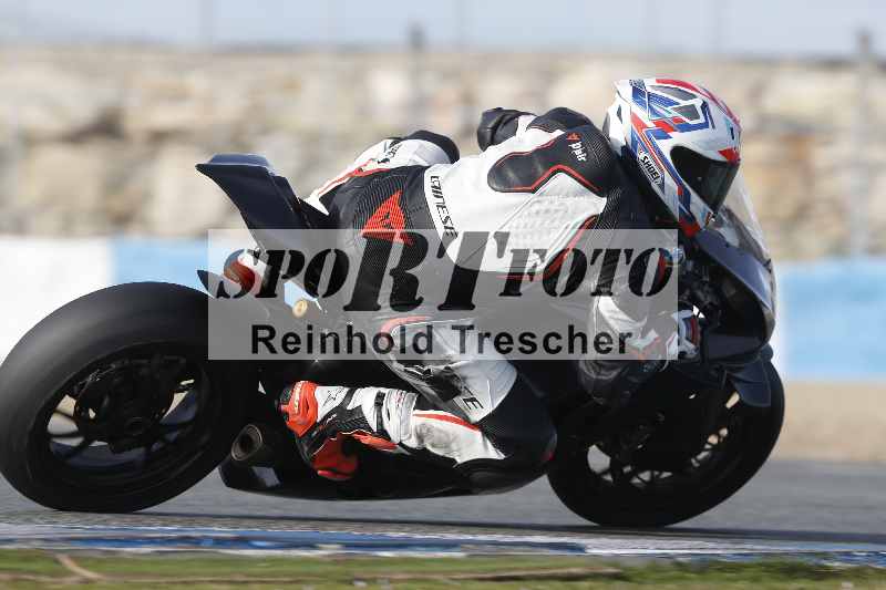 /Archiv-2024/01 26.-28.01.2024 Moto Center Thun Jerez/Gruppe gruen-green/backside